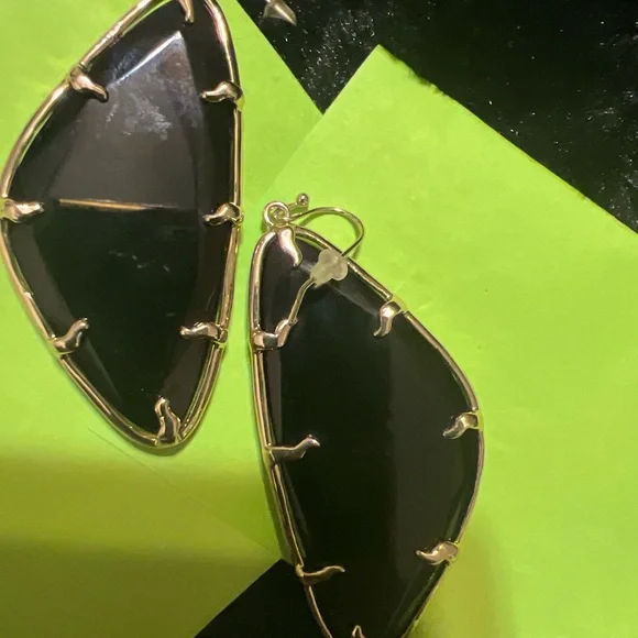 Vintage Kendra Scott, Willow, black and gold tone earrings, rare - Picture 3 of 5